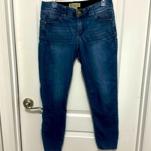 Democracy women’s size 8 ab technology jeans